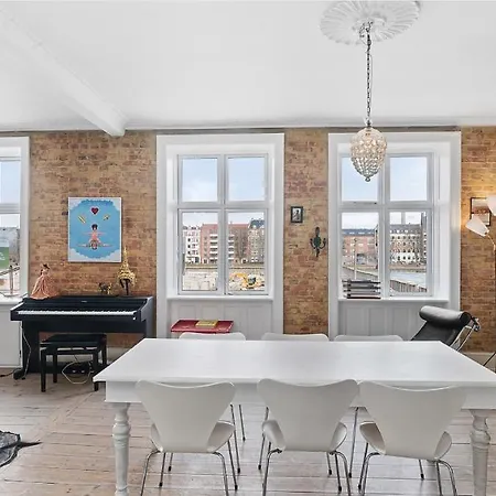 2Br Inner City Lake View Apartment * コペンハーゲン
