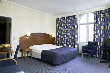 Omena Hotel 3*