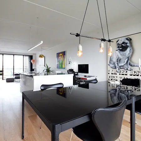 Modern In Sluseholmen With A Marvellous View Lejlighed
