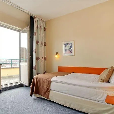 Richmond Hotel 3*