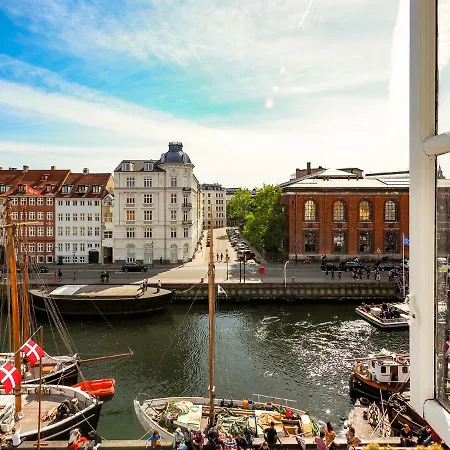 Colourful Nyhavn Experience Copenhagen