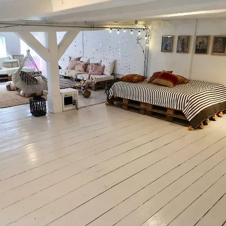 Apartamento A Charming And Beautiful Oasis In The Heart Of *