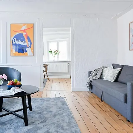 Sanders Penny - Lovely Two-bedroom In The Middle Of Action Copenaghen