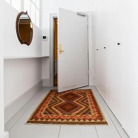فندق Kanalhuset *