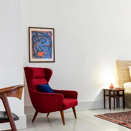فندق Kanalhuset