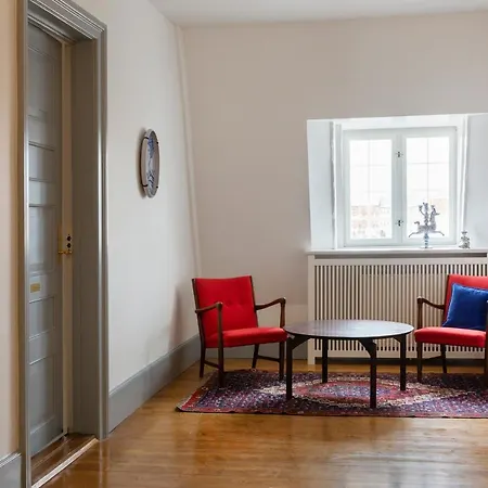 فندق Kanalhuset *