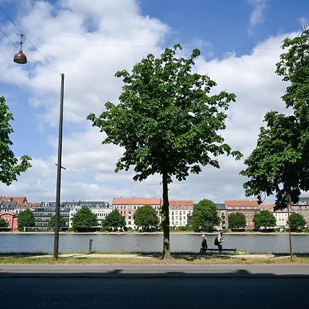 Spacious 3-bedroom With A Rooftop Terrace In The Center Of Appartement *