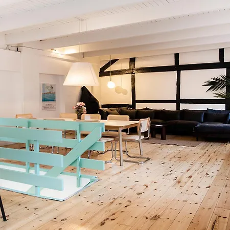 The Townhouse By Daniel&jacob's *