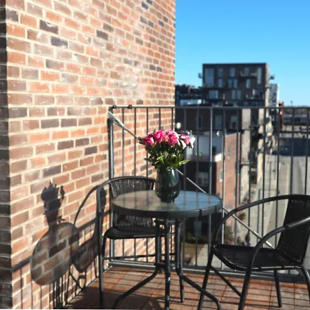 Royal Arena - Brand New Fully Furnished Apartamento