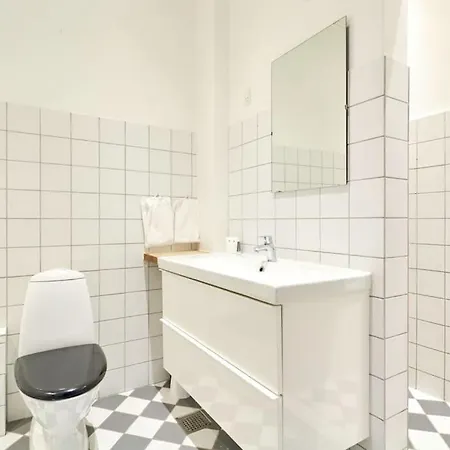 Moderen And Sleek 3br With Bath By The Lakes And Metro * Copenaghen