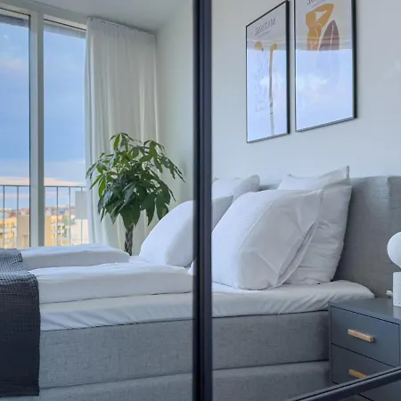 Exclusive Penthouse With Sunset Views 아파트 *