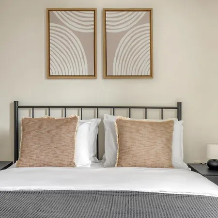 Amazing Two Bedroom In Urban Area Apartamento *