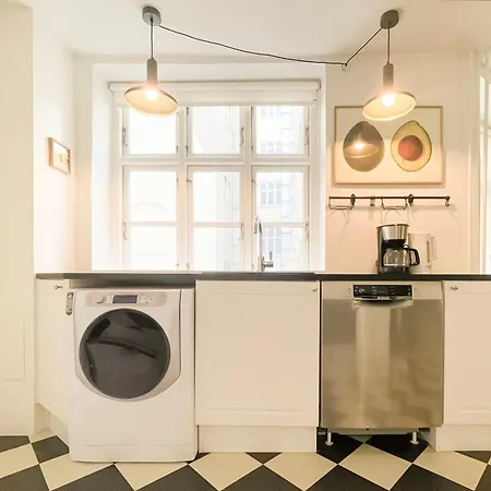 Large With 4 Bedrooms In * Copenhague