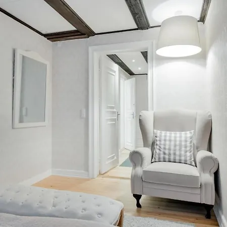Connected Luxury In Historical Townhouse Appartamento Copenaghen