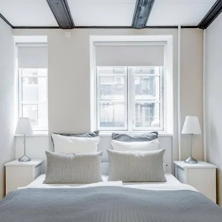 Connected Luxury In Historical Townhouse Appartamento