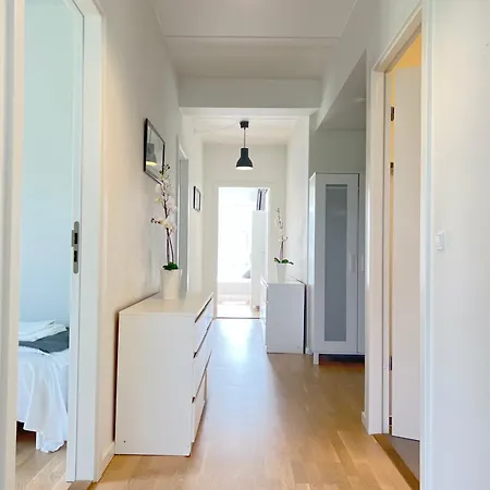 Spacious 3 Bedroom With Balcony At Richard Mortensens Vej Kopenhagen