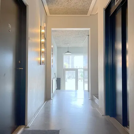 Appartement Spacious 3 Bedroom With Balcony At Richard Mortensens Vej *