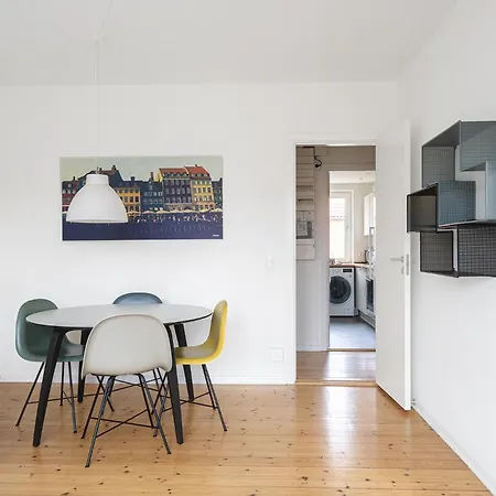 Apartamento Refurbished 2-bed Close To Metro And Airport Copenhague