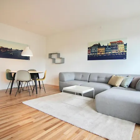 2-bed In Frederiksberg Lejlighed *