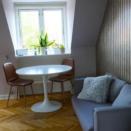 Cosy In Residential Part Of Copenhagen, With Free Street Parking And Shared Bathroom Kopenhag