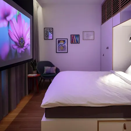 Zoku Apartahotel