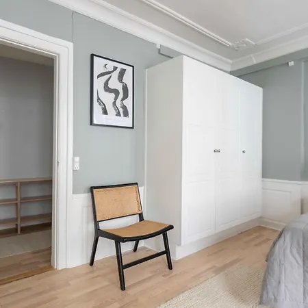 Spacious Tivoli Gardens W 3 Bedrooms