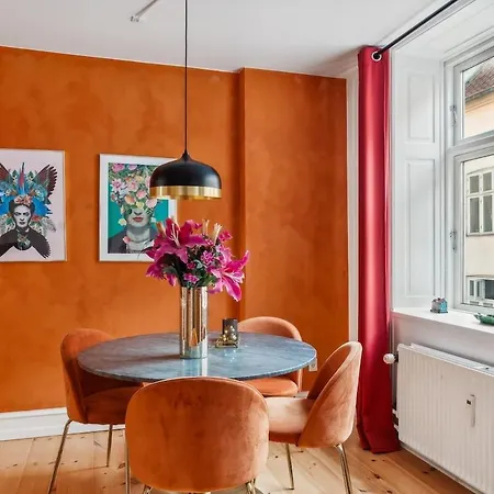 Daire Location - 5 Min To Tivoli And Main Station