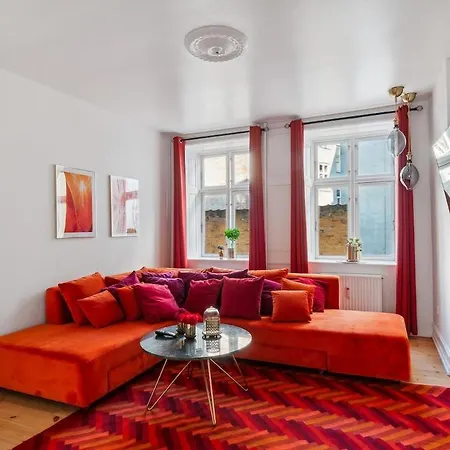 Location - 5 Min To Tivoli And Main Station Daire Kopenhag