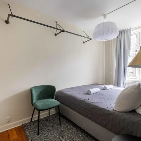 Cozy Next To The Metro Lejlighed *