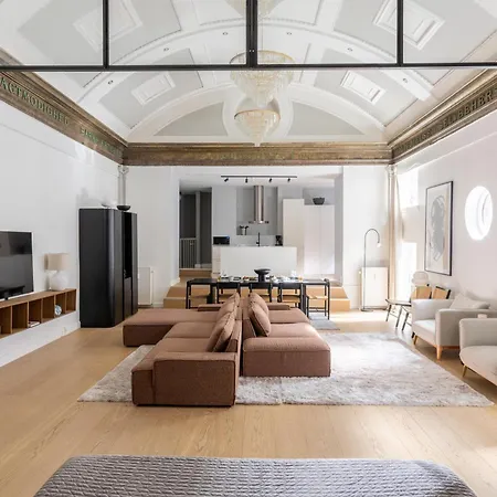 Unique 3 Bedroom In Vibrant Frederiksberg Daire Kopenhag