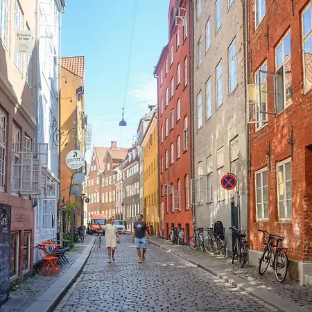 Sanders Regent - Lovely Two-bedroom Near Square * Kopenhagen