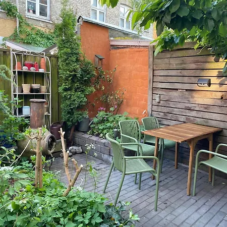Cozy Chambers With Sunny Garden Apartment Copenhagen