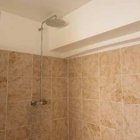Charming 4br Duplex In Norrebro Apartman