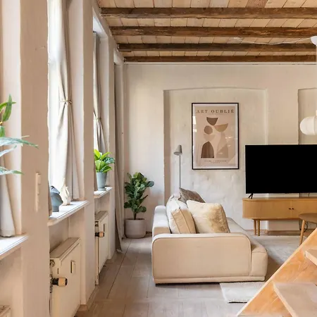 Apartman Charming 4br Duplex In Norrebro