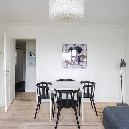 Fantastic 1-bed In Christians Harbour Apartman