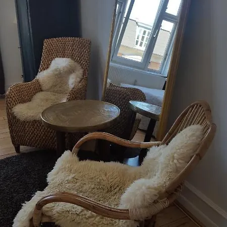 Large Penthouse アパート *