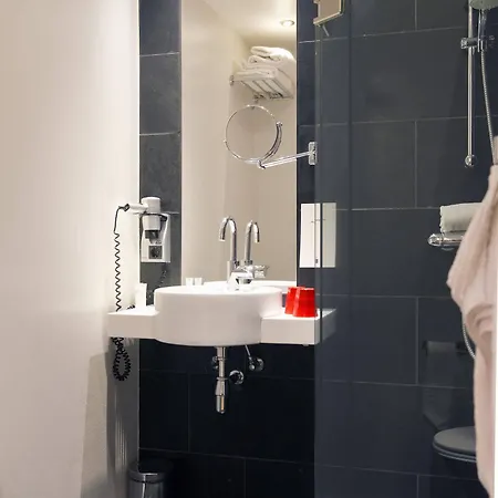 One Hotell 4*