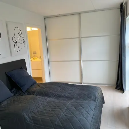 Apartmán Lux Apartment, 2 Full Bathrooms, 4th *