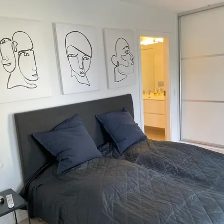Lux Apartment, 2 Full Bathrooms, 4th