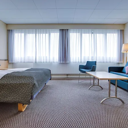 Hotel Western Airport