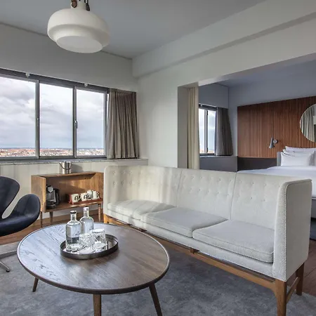 Radisson Collection Royal Hotel,