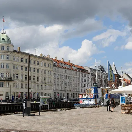 Sanders King Apartament