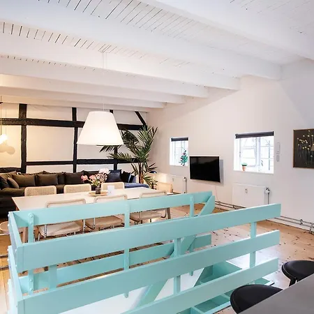 The Townhouse By Daniel&jacob's *