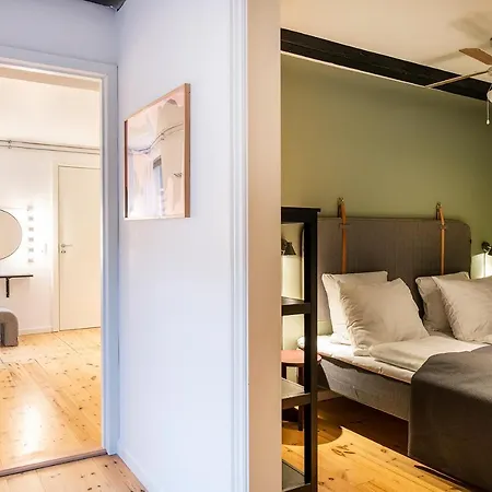 The Townhouse By Daniel&jacob's