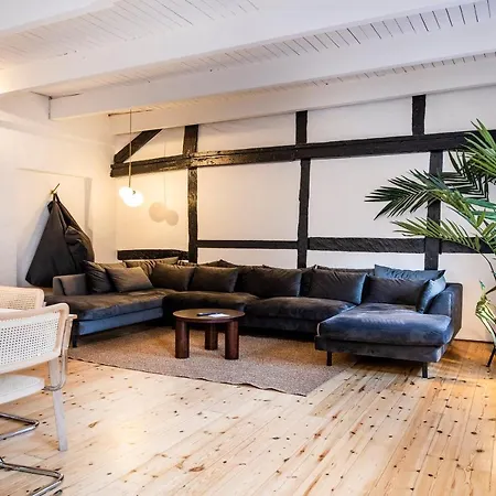 The Townhouse By Daniel&jacob's *