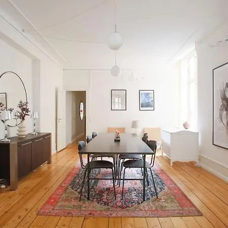Διαμέρισμα Large & Bright 3br W Whirlpool Near Metro *