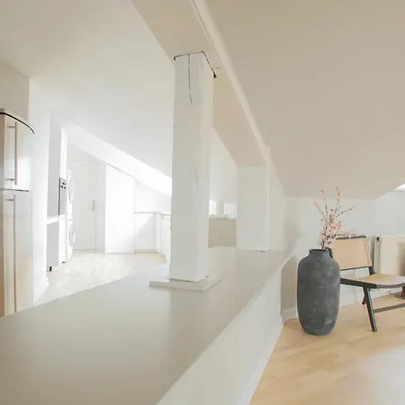 Unique 5 Bedroom W Exposed Beams In * Kodaň
