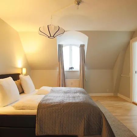 Unique 5 Bedroom W Exposed Beams In Apartmán