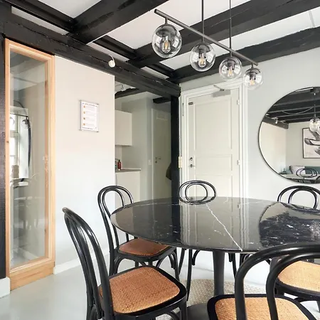 Unique 2 Bedroom Duplex W Exposed Beams In Cph * Copenhaga
