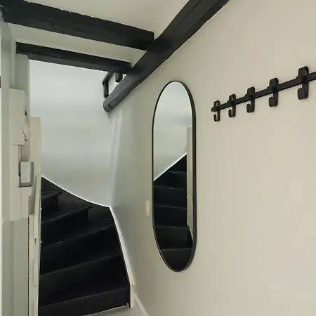 Apartamento Unique 2 Bedroom Duplex W Exposed Beams In Cph *